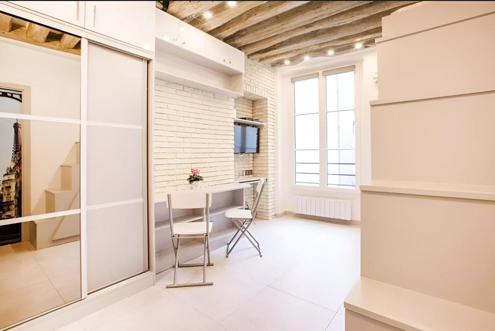 501 Simon - Superbe A * Paris